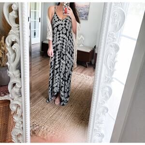 Easy breezy boho soft drapey printed maxi dress w/pockets